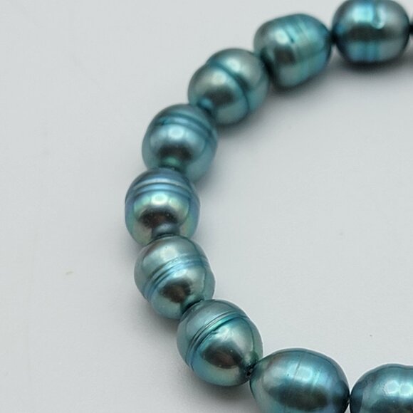 Peacock Pearl Stretch Bracelet 6.75" - Picture 4 of 6